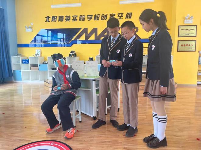 PG电子大理青少年科技教诲扑灭将来星火(图6)