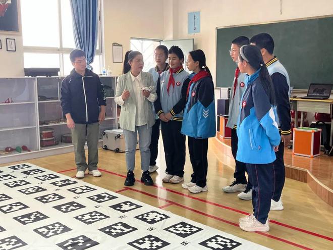 PG电子大理青少年科技教诲扑灭将来星火(图14)