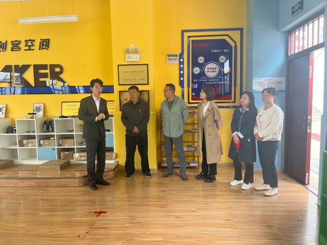 PG电子大理青少年科技教诲扑灭将来星火(图15)